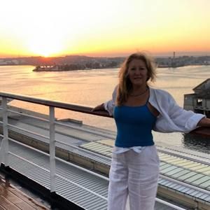 Meet your Posher, Cristina